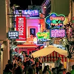 Apartment, 10 Mins Walk To Appartement